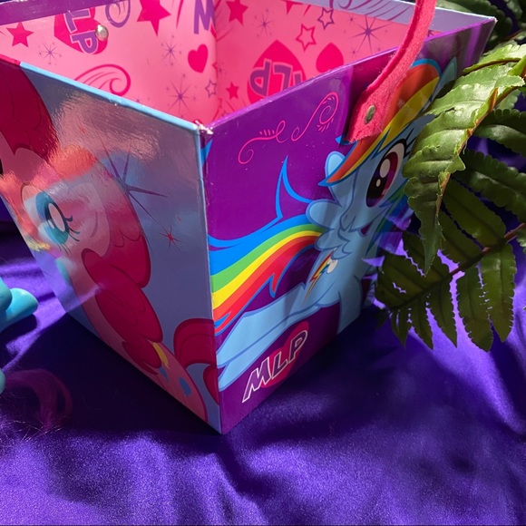📌My little pony bundle & paperboard bucket some are vintage - Picture 4 of 13